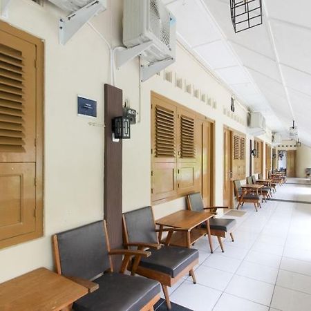 Hotel Reddoorz Near Rs Sarjito Yogyakarta Exteriér fotografie