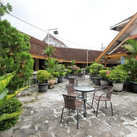 Hotel Reddoorz Near Rs Sarjito Yogyakarta Exteriér fotografie